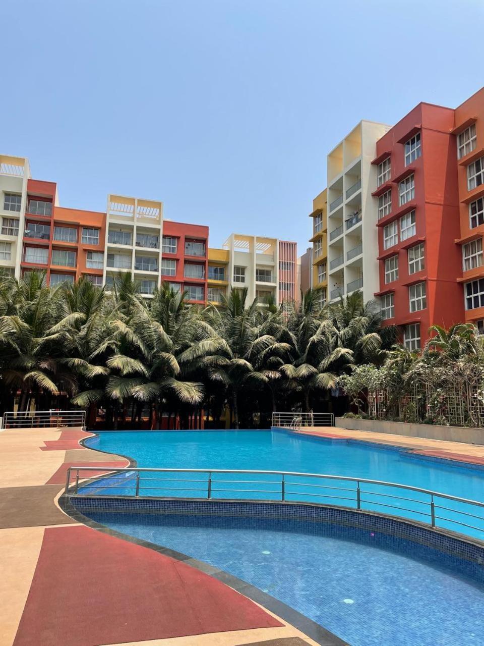 Good Stay 2Bhk Pool Apartment 10 Mins From Dabolim Airport Goa 102 Consua Dış mekan fotoğraf