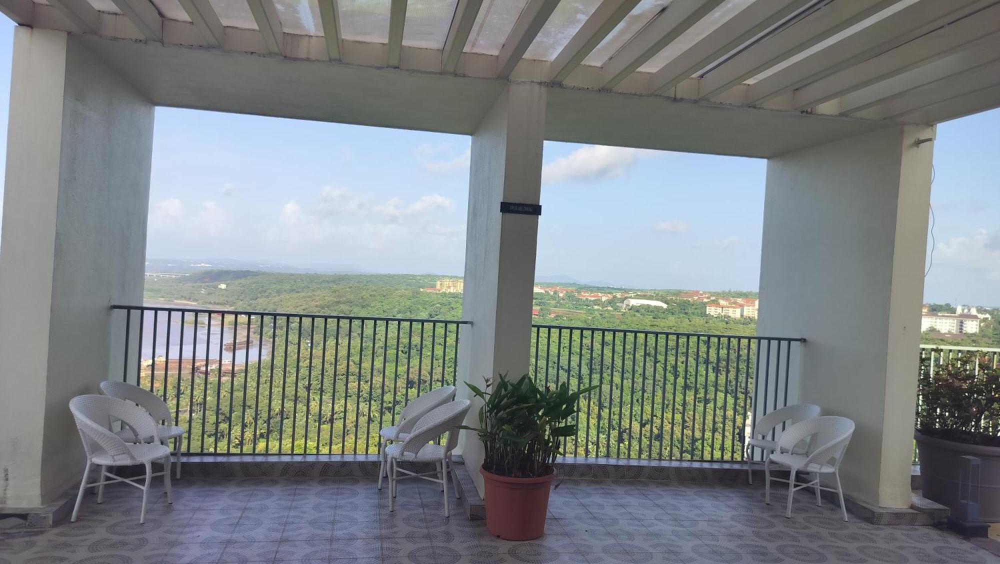 Good Stay 2Bhk Pool Apartment 10 Mins From Dabolim Airport Goa 102 Consua Dış mekan fotoğraf